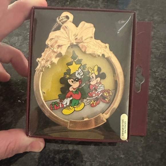 Vintage Disney Christmas ornament - Picture 7 of 8